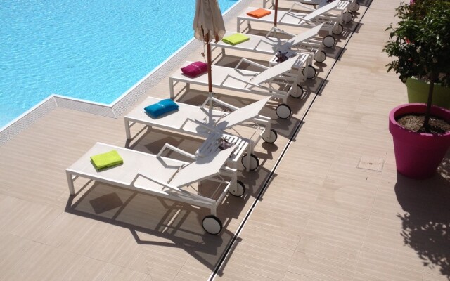 Andris Hotel