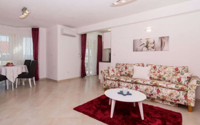 Villa Nikaroni 33946