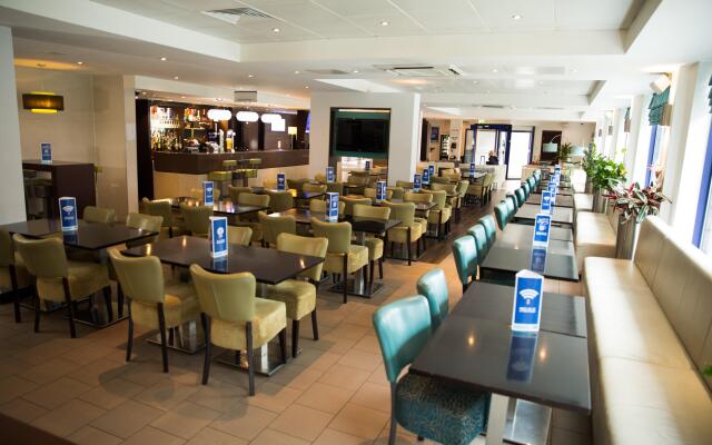 Holiday Inn Express London - Stratford, an IHG Hotel