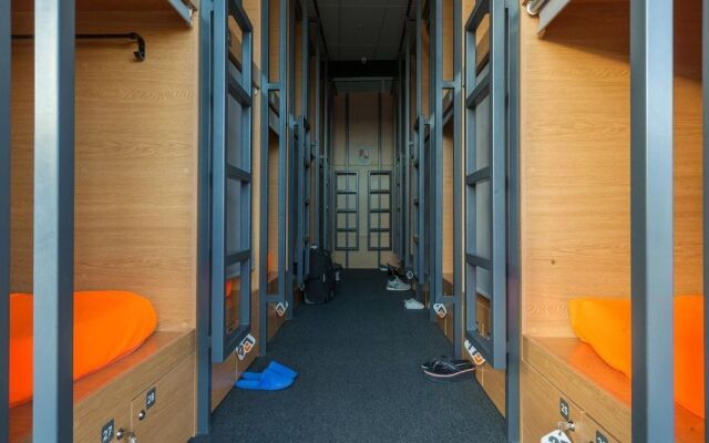 Capsule Hotel GettSleep Sheremetyevo