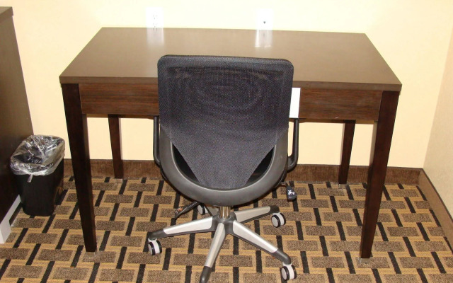 West Worth Inn and Suites
