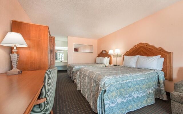 Castle inn & suites by OYO Lawton