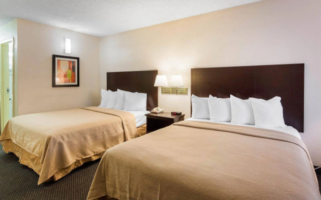 Rodeway Inn At Fort Lee