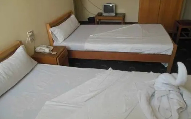 Abu Simbel Hotel