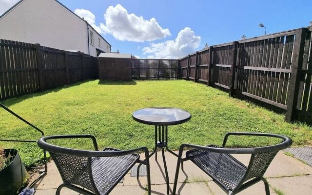 Boutique 3-bed Home with Free Parking in Glasgow