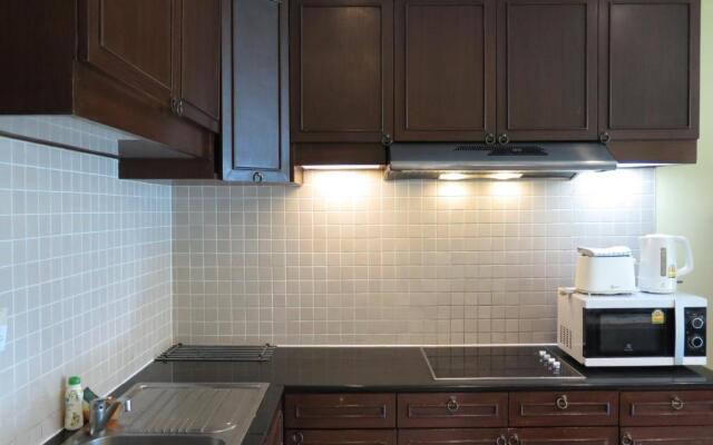 6 38 Top Floor 2 Brs 2baths 1km Walking To Beach