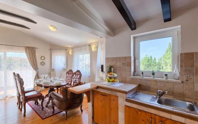 Family House SEAMARE I