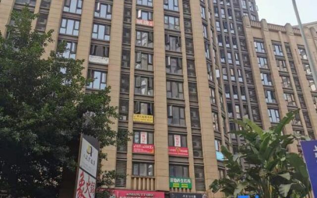 Muse Art Apartment (Chongqing Yuanjiagang Heavy Medical Store)