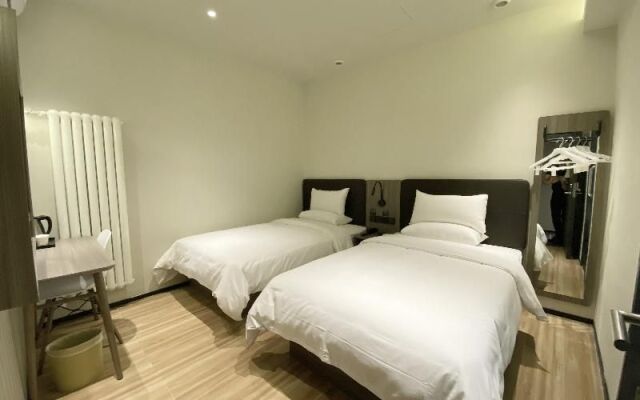 Hi Inn (West gate of Beijing Jiaotong University)