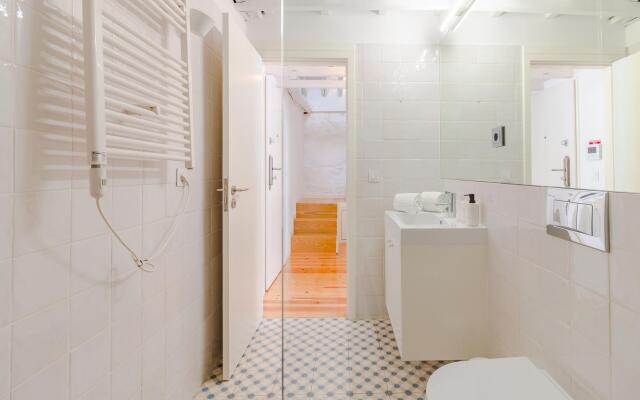 Youropo - The Tower 7F