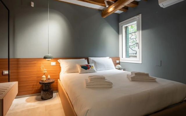 Venice Jewel Canal View by Wonderful Italy