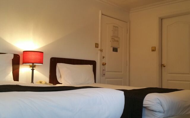 The George Hotel