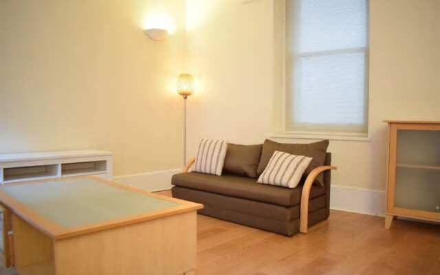 2 Bedroom Apartment in The Heart of Westminster