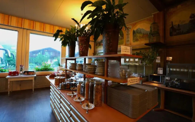 Edelweiss Lodge