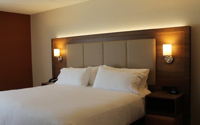 Holiday Inn Express & Suites Charlottetown by IHG