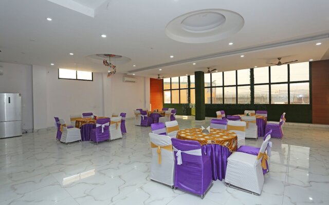 Oyo 30642 Hotel Sumanglam
