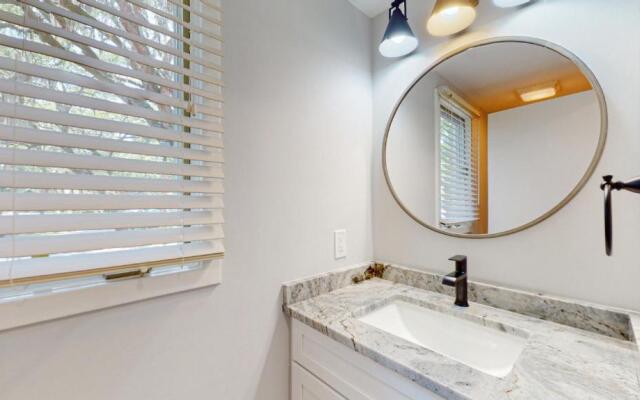 7621 Huntington Villas