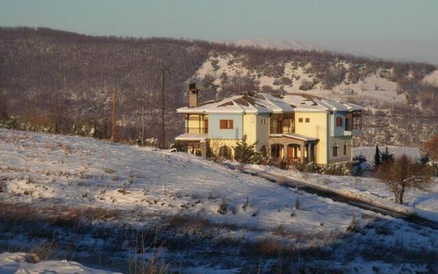 Dryades Guesthouse
