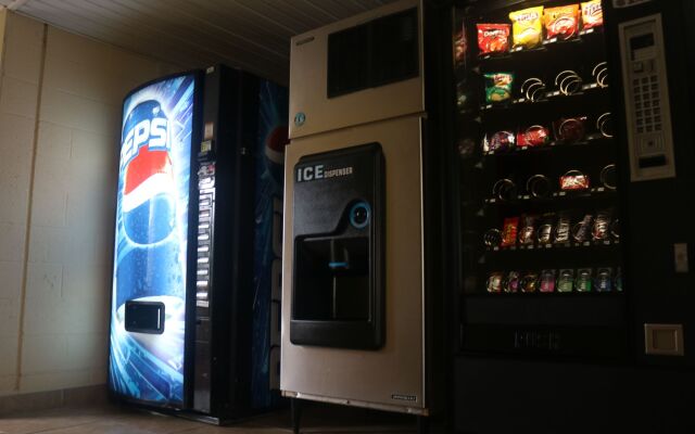 Econo Lodge Huntington - Barboursville University Area