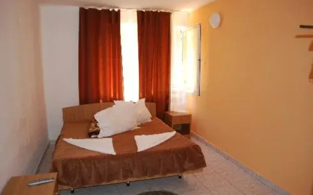 Hotel Camelia