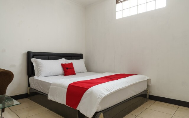 RedDoorz @ Cibogo Puncak Bogor 2