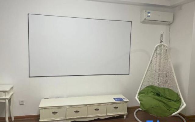 Yisuli Hotel (Dalian Hi-tech Wanda Plaza)