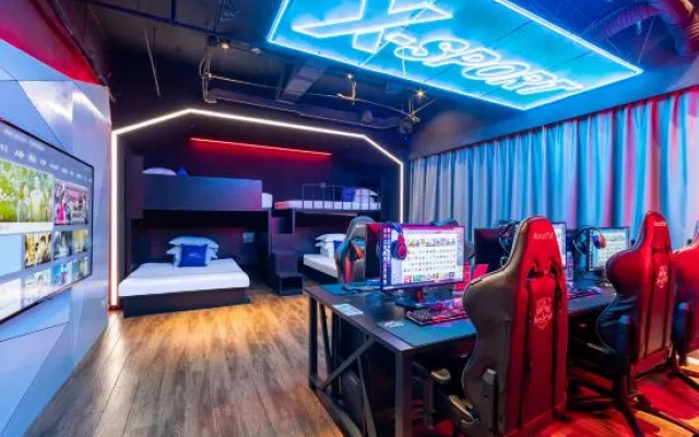 PK e-sports Hotel (Shanghai Songjiang University Town)
