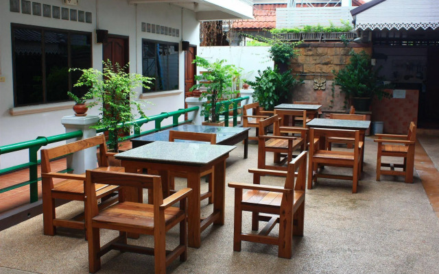Tri Gong Hotel