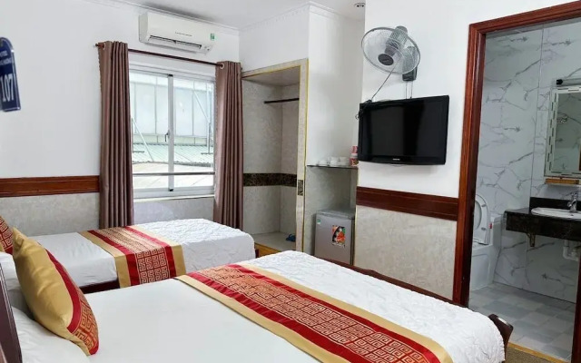 Hung Huong Hotel