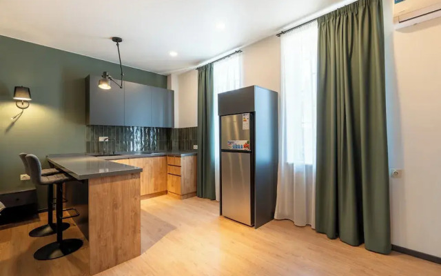 Stones Throw Apartments