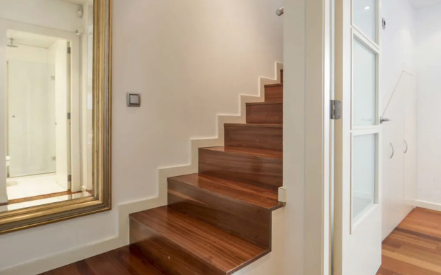 Unique Rentals Placa Catalunya