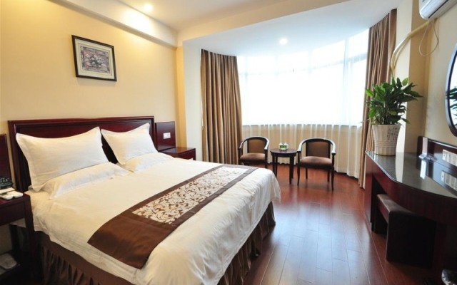 GreenTree Inn Yan an Luochuan Fuqian Street Express Hotel