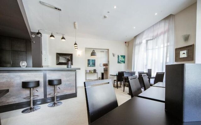 LOGIS HOTEL - Le Petit Bellon