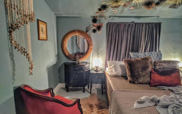 The Captain's Quarters