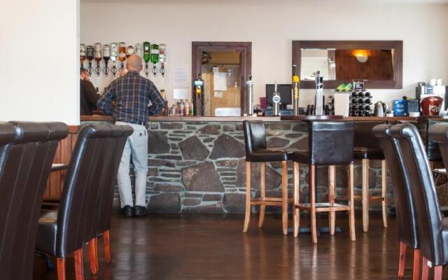 Tuckers Inn