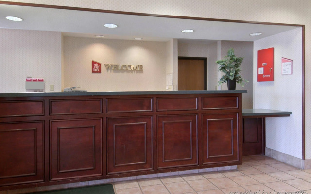 Red Roof Inn Columbus - Hebron