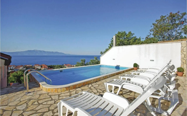 Apartment Podaca with Outdoor Swimming Pool 305