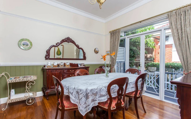 Elindale House Bed & Breakfast
