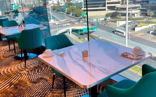 Safi Royal Luxury Metropolitan