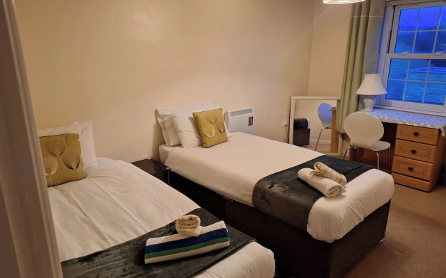 Tranquil Retreat in Ely City Center