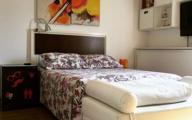 Womini Donne suite hostel