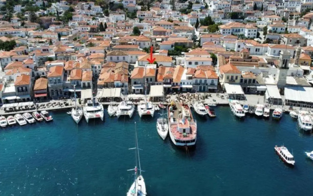 The Ydra View Apartments