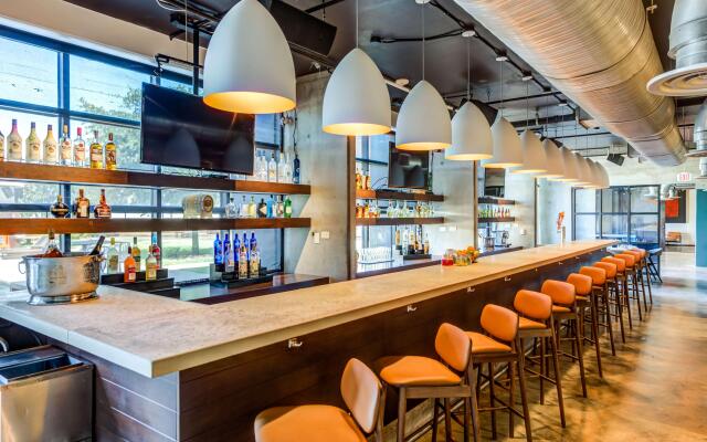 NYLO Las Colinas Hotel, Tapestry Collection by Hilton