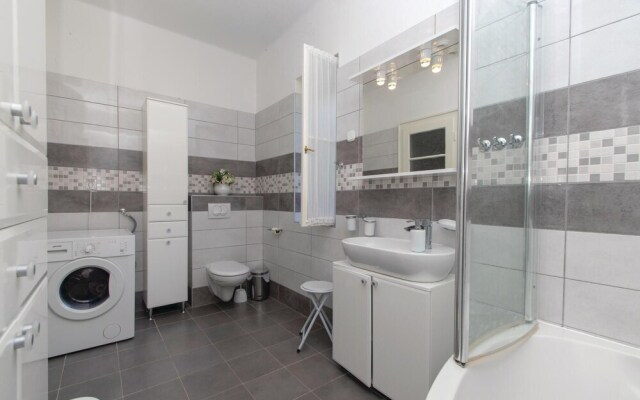 Nice Home in Trpanj With Wifi and 3 Bedrooms