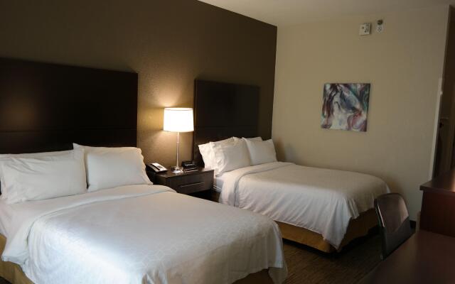 Holiday Inn Express Fredericksburg Southpoint, an IHG Hotel