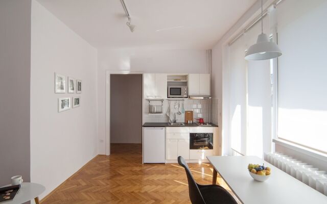 Basco Central Apartment Cloud