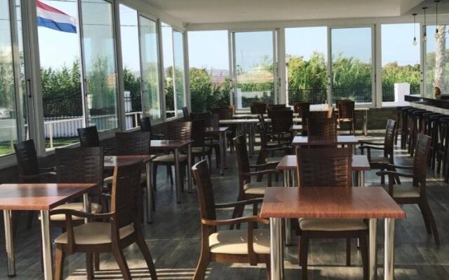 Athina Apartments