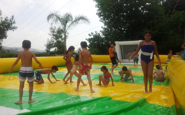 Country Lodge Bsalim