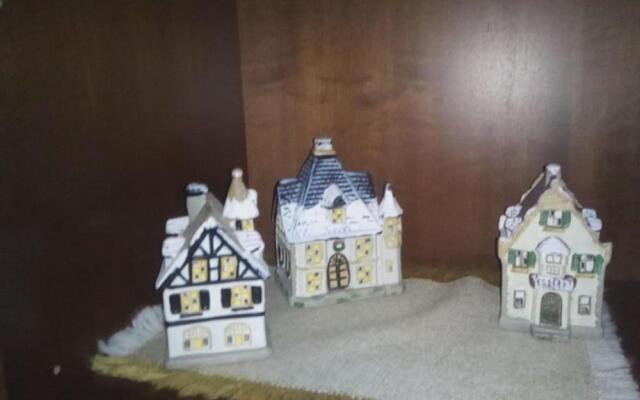 Arthur Albert Apartment