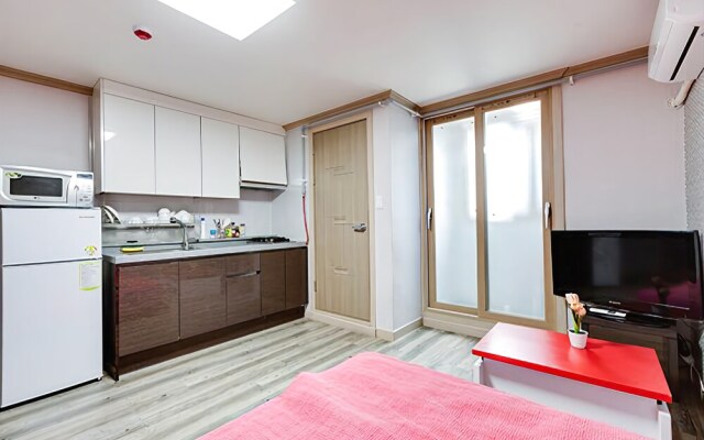 Yeosu Seongsim Pension